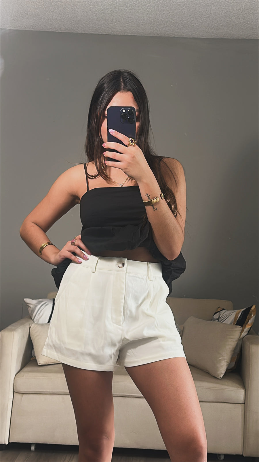 BEIGE SHORT