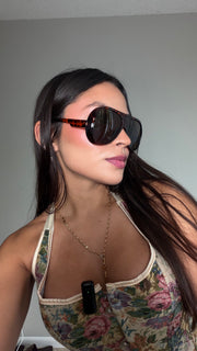 SUNGLASSES (case included)